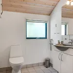 Aamu - 300m To The Fjord By Interhome *