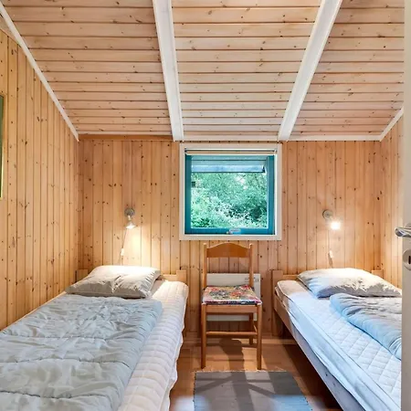 Aamu - 300m To The Fjord By Interhome Feriehus *